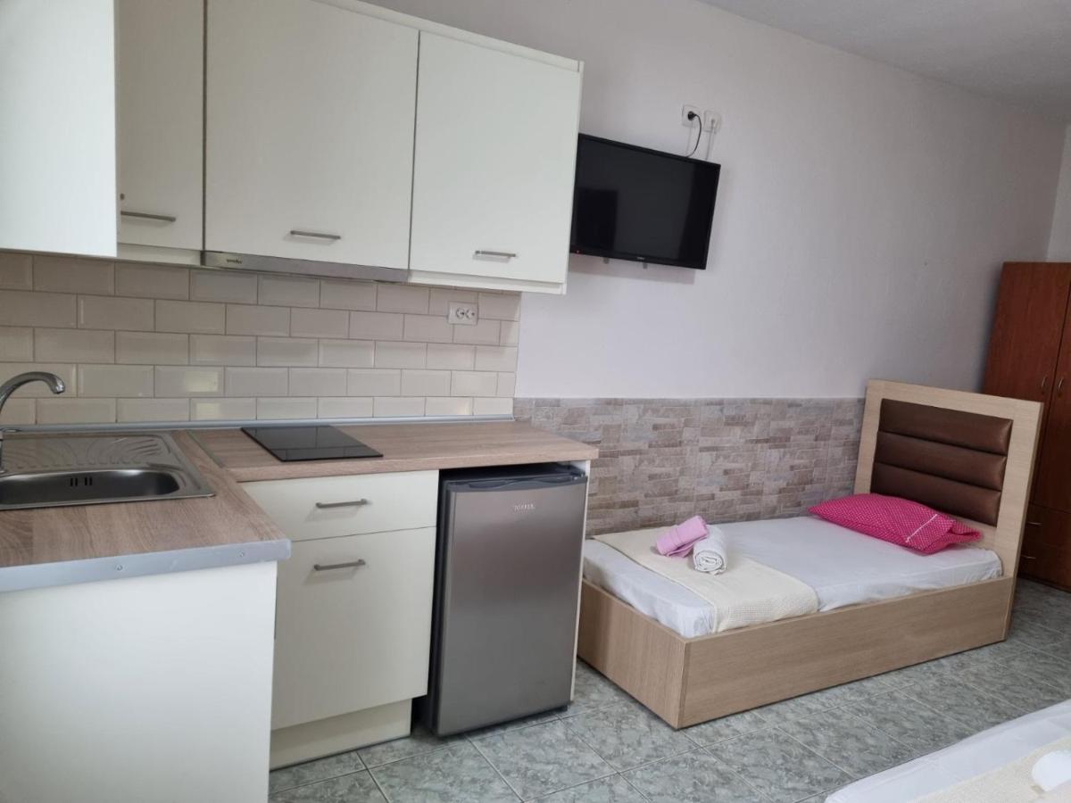 Anna Christina Apartments Метаморфосі Екстер'єр фото